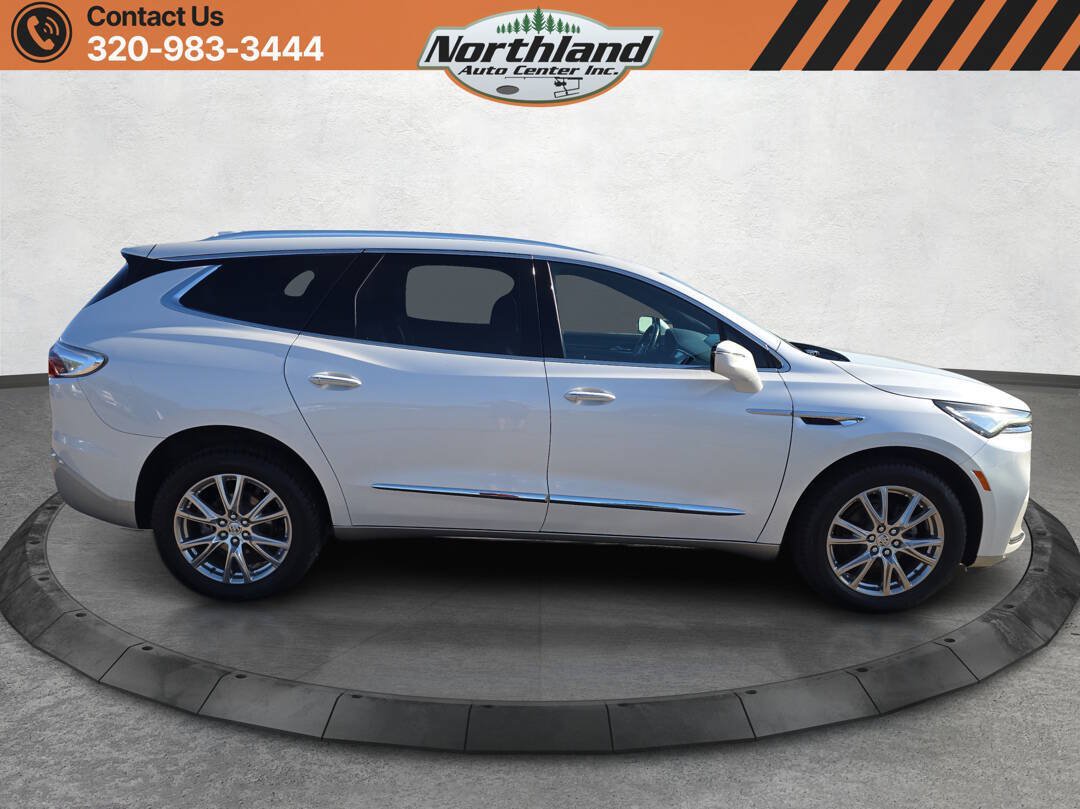 Used 2023 Buick Enclave Essence w/ Experience Buick Package AWD/4WD image 4