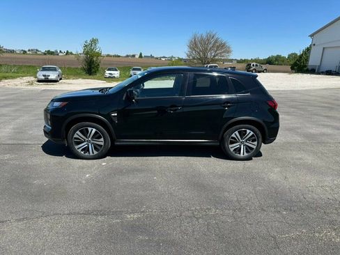 Used 2022 Mitsubishi Outlander Sport ES AWD/4WD image 2