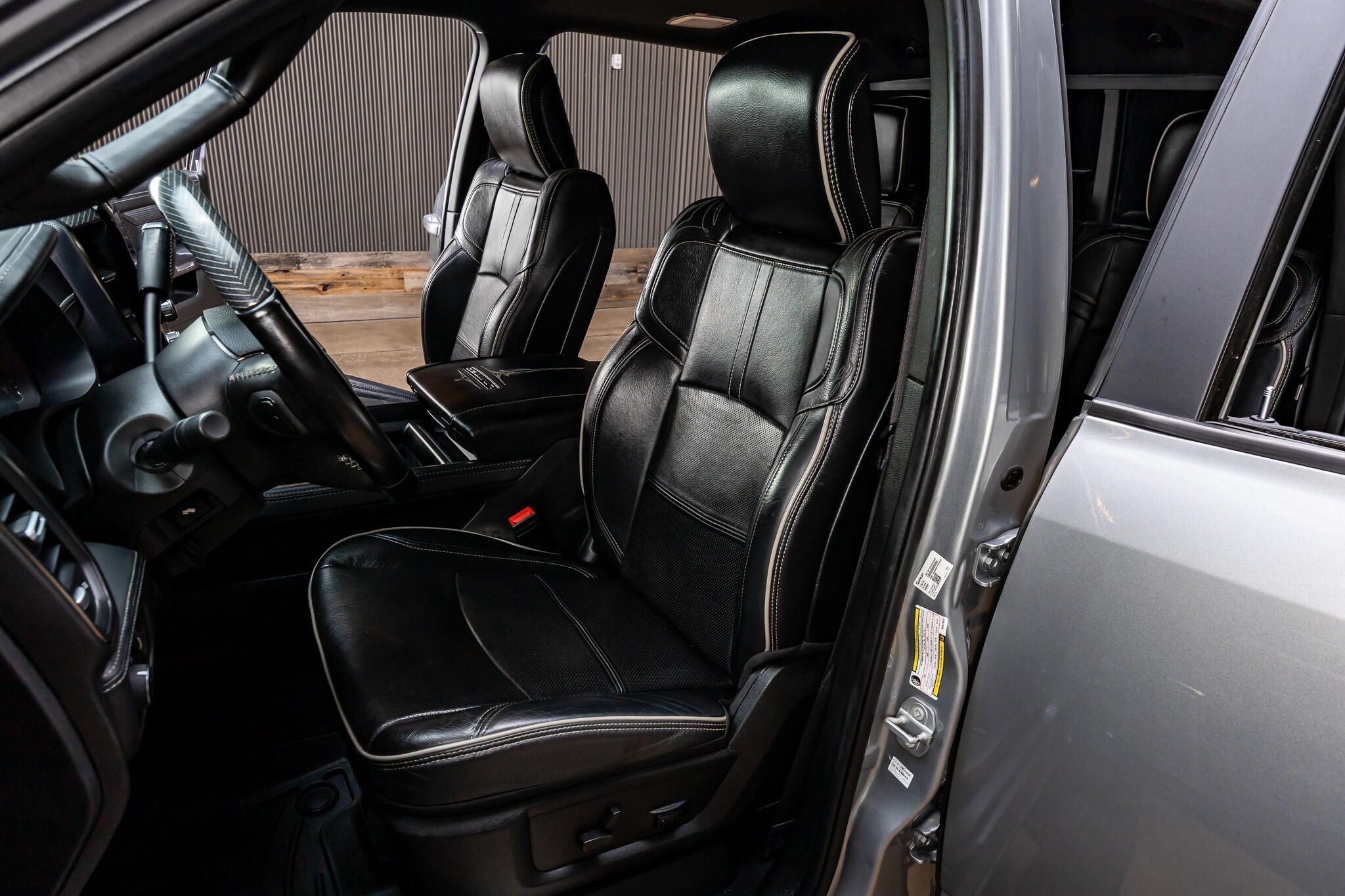 Used 2021 RAM 3500 Limited AWD/4WD image 29