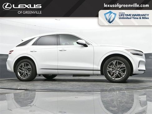 Used 2023 Genesis GV70 2.5T w/ Select Package image 11