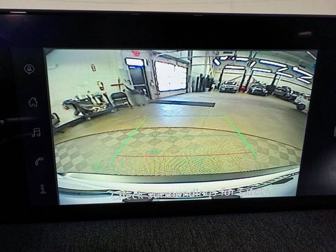 Certified 2025 Nissan Kicks SV image 17