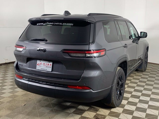 Used 2025 Jeep Grand Cherokee L Laredo AWD/4WD image 18