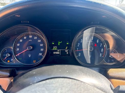 Used 2015 Maserati GranTurismo Sport image 13