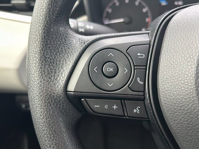 Used 2025 Toyota Corolla LE FWD image 14