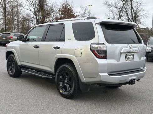 Used 2024 Toyota 4Runner SR5 image 5