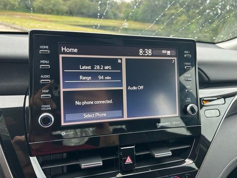 Used 2022 Toyota Camry XSE image 23