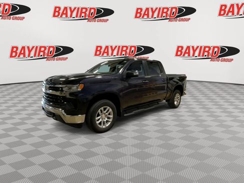 Used 2022 Chevrolet Silverado 1500 LT AWD/4WD image 4
