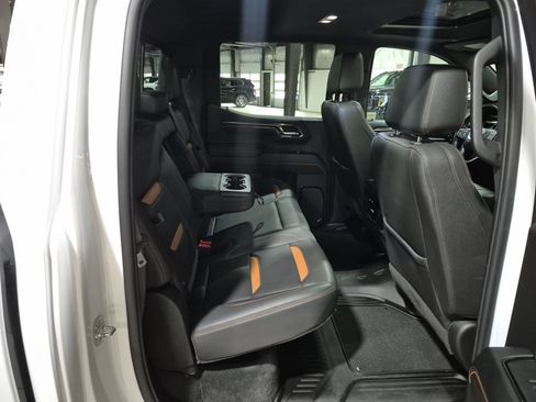Certified 2024 GMC Sierra 1500 AT4 w/ Technology Package image 29