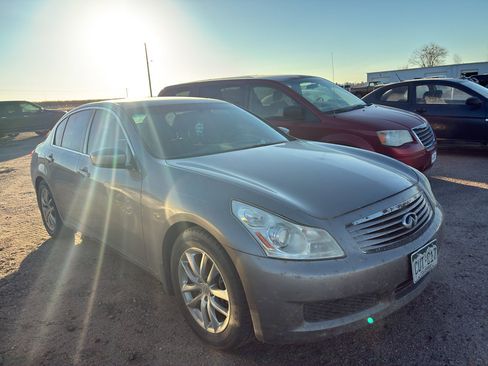 Used 2009 INFINITI G37 Journey image 3