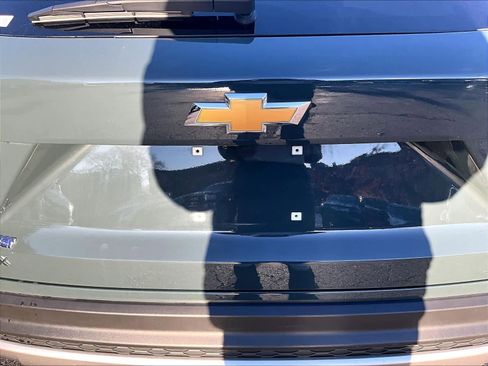 Used 2025 Chevrolet Trax LT image 34