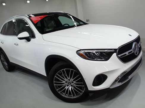 Certified 2026 Mercedes-Benz GLC 300 4MATIC image 11