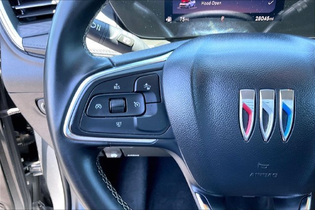 Used 2025 Buick Encore GX Preferred AWD/4WD image 18