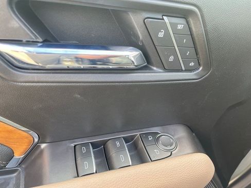 New 2026 GMC Canyon Denali image 15