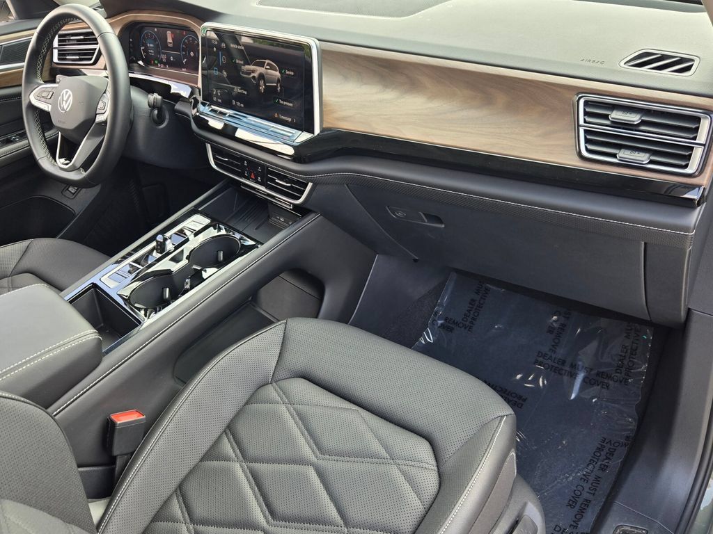 Certified 2026 Volkswagen Atlas SE FWD image 18