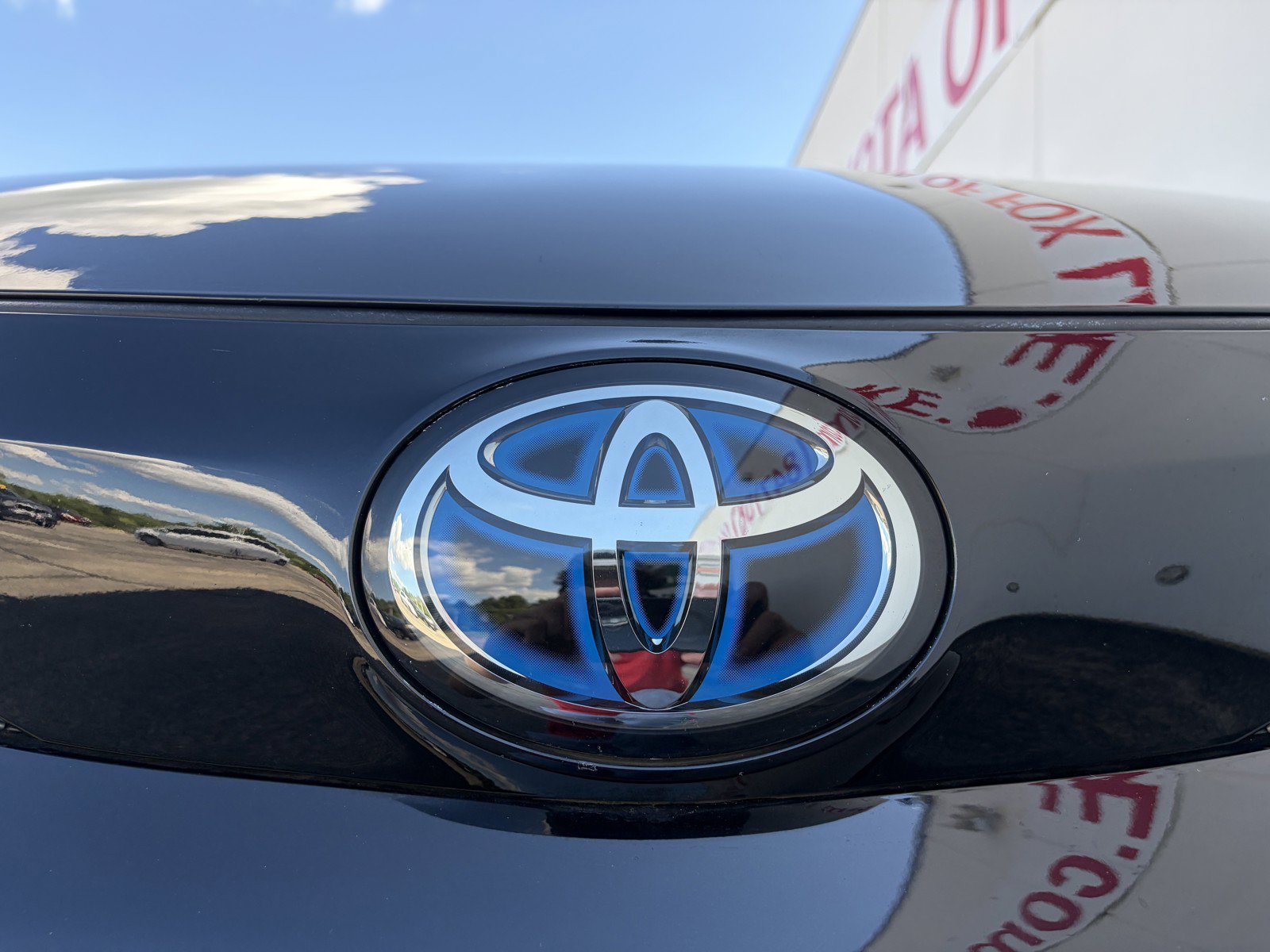Used 2023 Toyota Sienna Limited FWD image 38