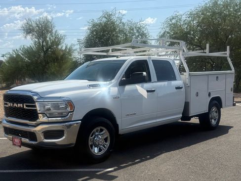 Used 2020 RAM 2500 Tradesman w/ Chrome Appearance Group RWD image 1