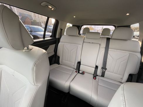 Used 2025 Hyundai Santa Fe SEL FWD image 78