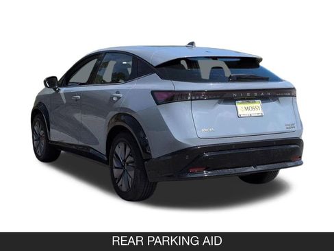 Used 2023 Nissan Ariya AWD image 7