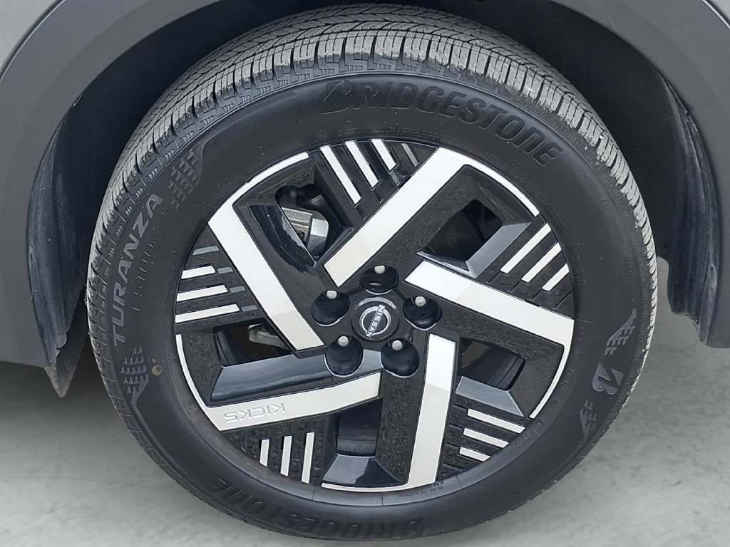 Certified 2025 Nissan Kicks SV FWD image 23