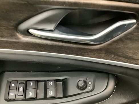 New 2026 Jeep Grand Cherokee Altitude AWD/4WD image 13