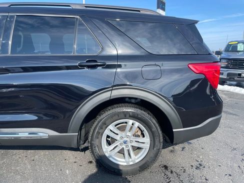 Used 2021 Ford Explorer XLT w/ Class III Trailer Tow Package AWD/4WD image 39