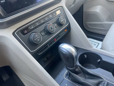 Used 2019 Volkswagen Atlas SE image 13