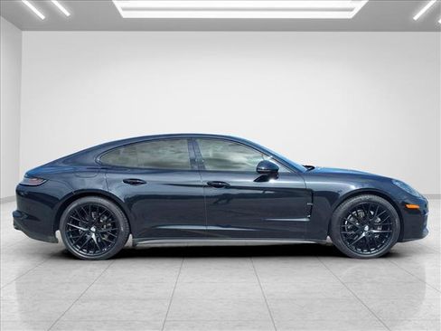 Used 2022 Porsche Panamera 4 Platinum Edition AWD/4WD image 12