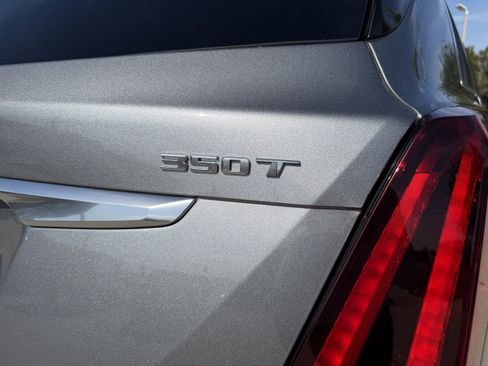 Certified 2025 Cadillac XT5 Luxury image 13