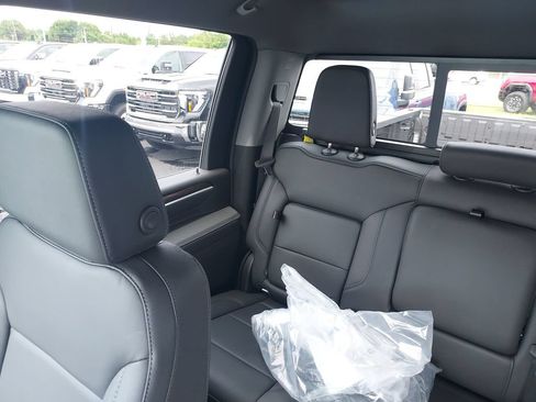 New 2026 Chevrolet Silverado 2500 LT w/ All Star Edition AWD/4WD image 12