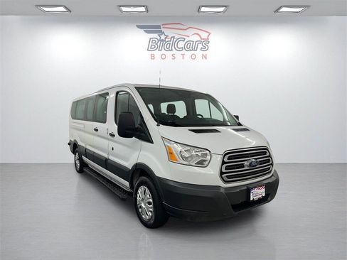 Used 2016 Ford Transit 350 XLT image 3