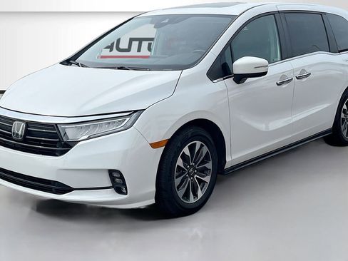 Used 2024 Honda Odyssey EX-L image 3