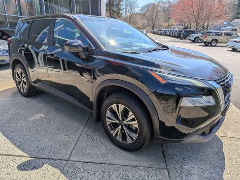 Certified 2023 Nissan Rogue SV image 1
