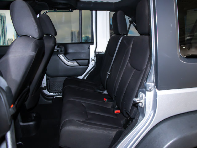 Used 2014 Jeep Wrangler Unlimited Sport w/ Quick Order Package 23S AWD/4WD image 19