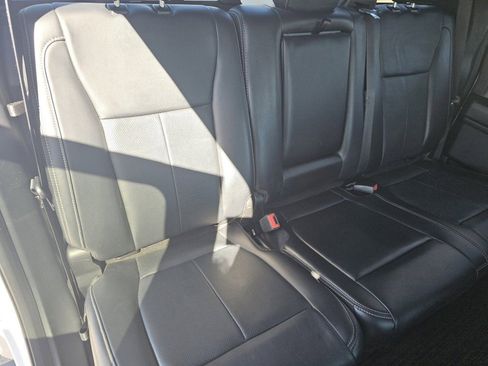 Certified 2019 Ford F150 Lariat image 27