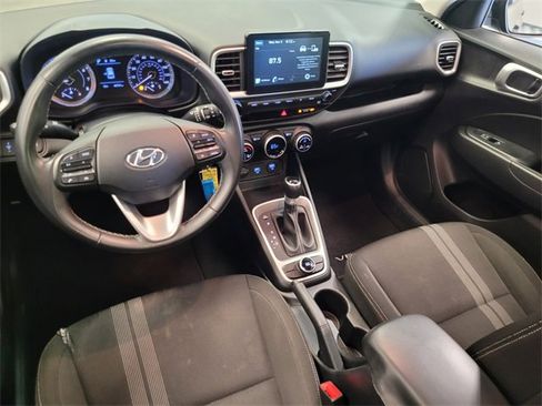Used 2020 Hyundai Venue SEL w/ Convenience Package image 7