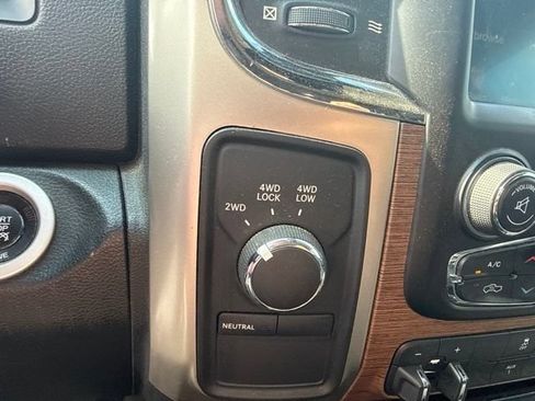 Used 2015 RAM 3500 Laramie AWD/4WD image 21