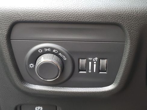 New 2025 Jeep Grand Cherokee Laredo RWD image 22