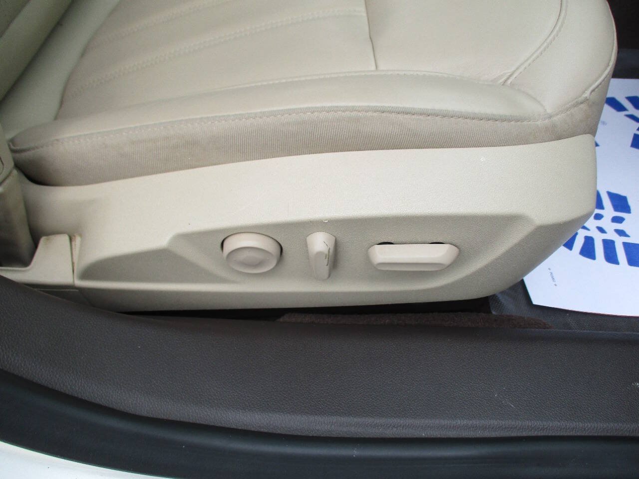 Used 2012 Buick Regal Premium FWD image 26