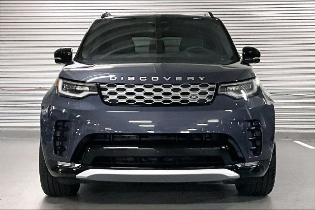 New 2026 Land Rover Discovery Limited Edition AWD/4WD image 2