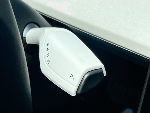 Used 2023 Tesla Model 3 Standard Range RWD image 17