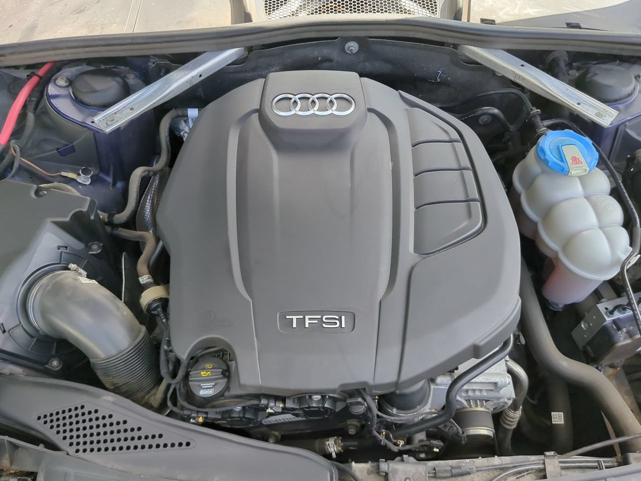 Used 2018 Audi A4 2.0T Premium Plus w/ Premium Plus Package AWD/4WD image 21