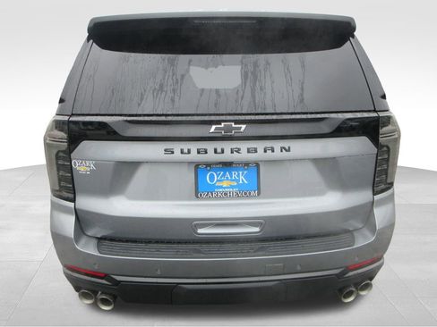 New 2026 Chevrolet Suburban Z71 w/ Comfort Package image 5