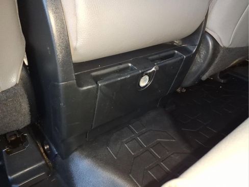 Used 2019 Toyota Tundra SR image 11