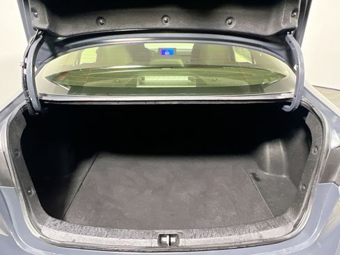 Used 2025 Toyota Corolla LE image 33