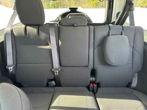 Used 2025 Jeep Wrangler Unlimited Rubicon 4xe image 38