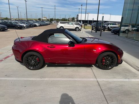 Used 2020 MAZDA MX-5 Miata Club w/ Brembo/BBS Recaro Package RWD image 4