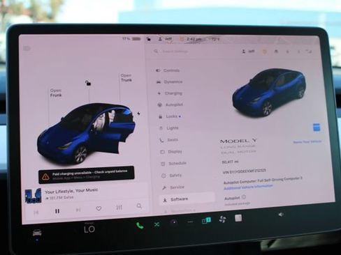 Used 2021 Tesla Model Y Long Range image 19