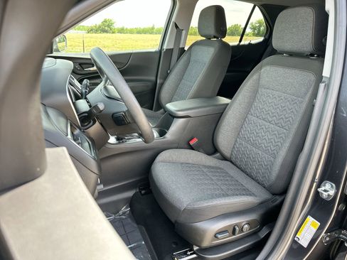 Used 2023 Chevrolet Equinox LT image 11