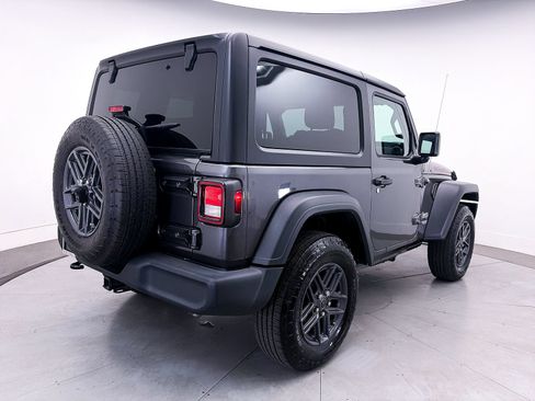 Used 2021 Jeep Wrangler Sport AWD/4WD image 17