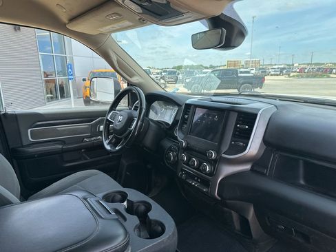 Used 2020 RAM 2500 Big Horn w/ Level 1 Equipment Group AWD/4WD image 32